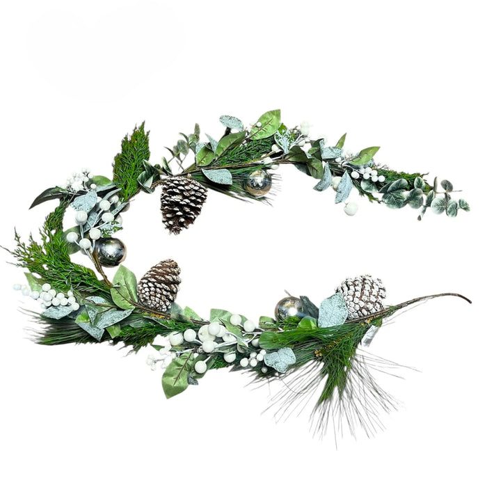 Garland / winter frost